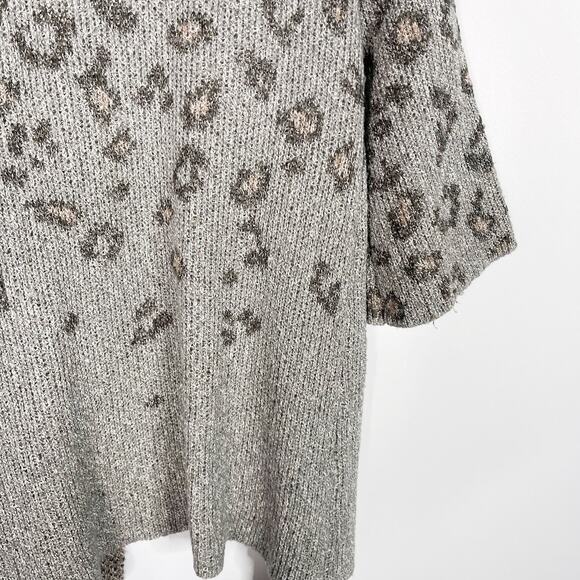 Cupcakes and Cashmere S Gray Kline Tonal Leopard Cardigan Sweater Bell Sleeve - Picture 7 of 11